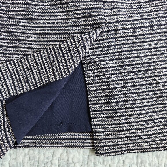 Ann Taylor Petite navy and white pencil skirt, size 00P - Picture 6 of 7